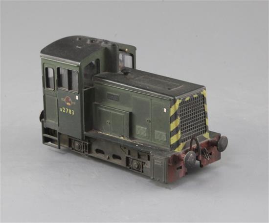 A Riva Rossi O gauge 0-4-0 diesel shunter locomotive, number D2783, 2 rail, green livery, 15cm